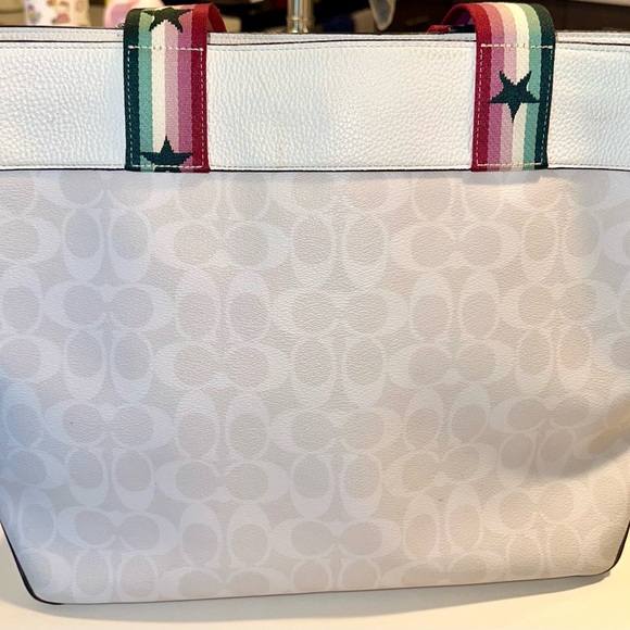 💥Marvel Jes Tote In Signature Canvas With Wristlet Wallet by COACH 🐎 NEW YORK - Picture 4 of 8